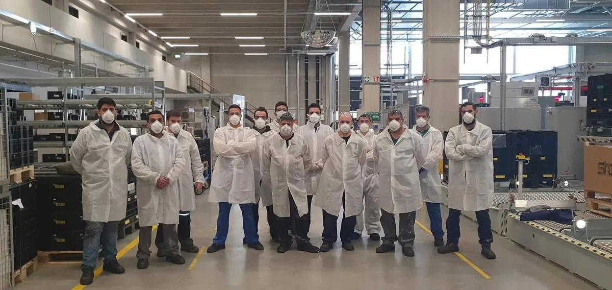 I.D. Demertzi Team auf einer Baustelle